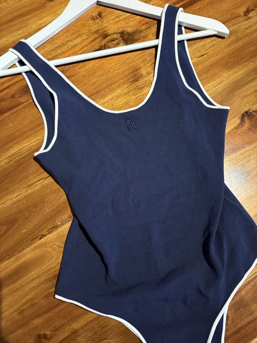 Sandro Top: Navy Sandro Bodysuit – Nuovo (secondo la descrizione) da Bottmingen venduto da Itsclaire 1