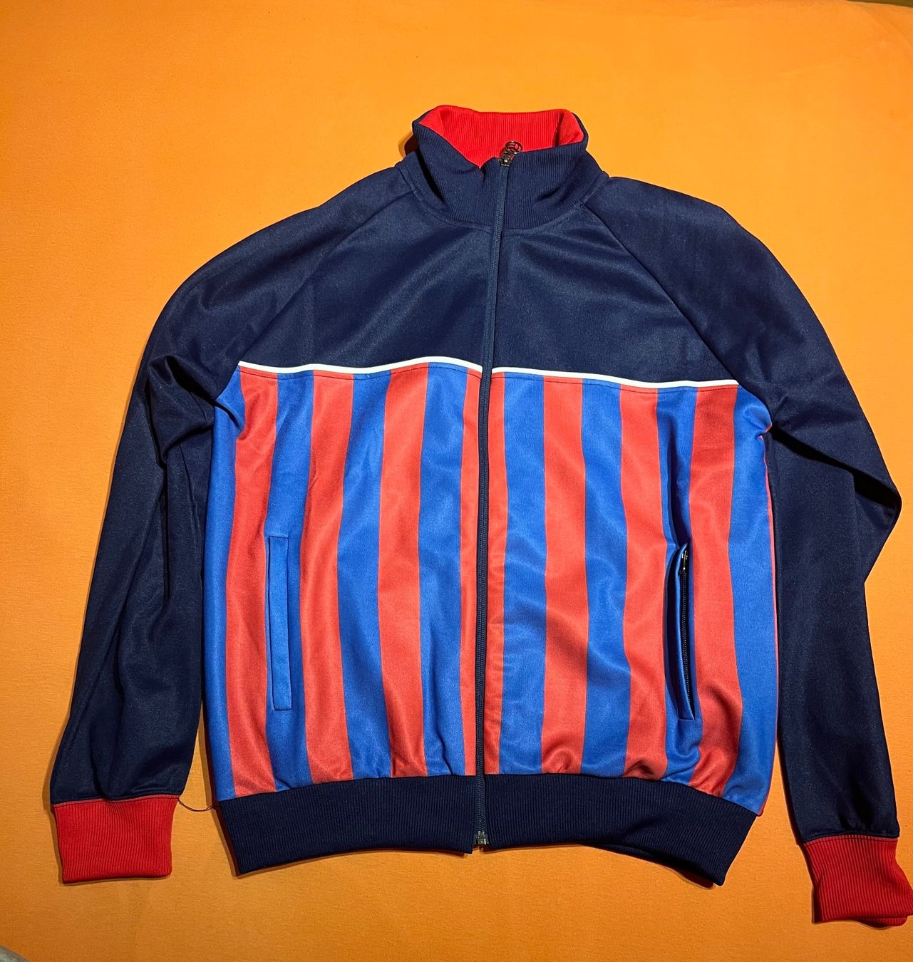 Jacken: Muttenzerkurve Fanjacke – Gebraucht aus Brunnen von