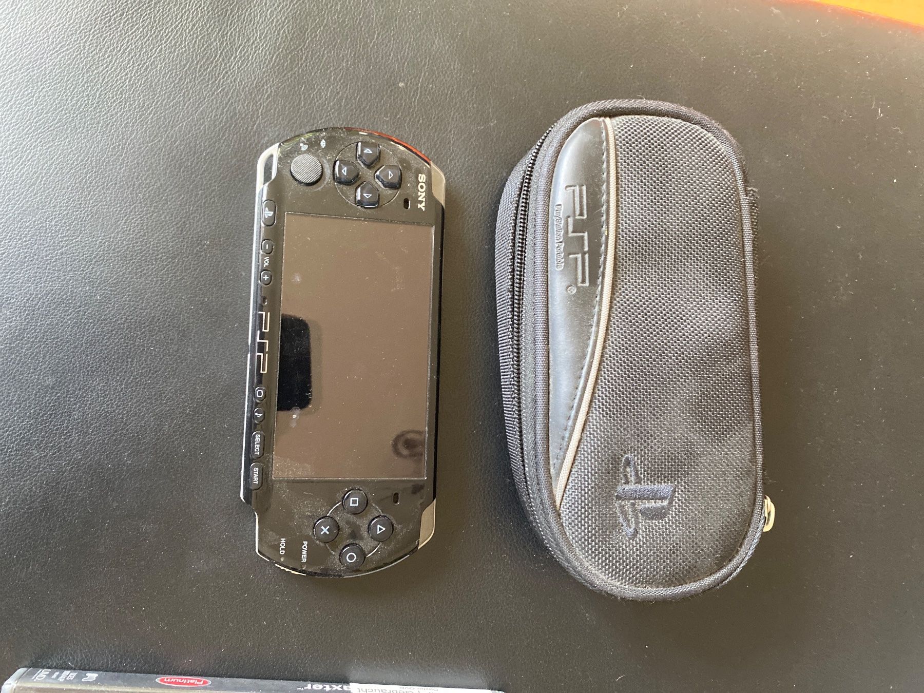 Sony Konsolen: Sony PSP 3004 + 2 Spiele – Gebraucht aus Basel von yan_5jq5 1