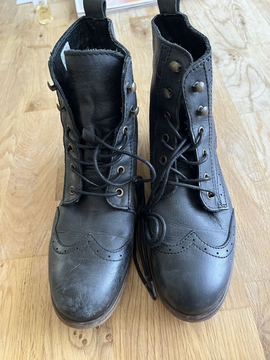 Scarpe da donna: Stiefeletten Leder Gr. 37 – Usato da Aarau Rohr venduto da Sara039 1