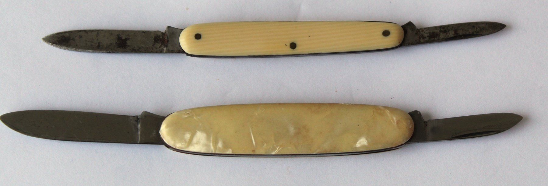 Coltelli tascabile: 2 Taschenmesser Sackmesser Knochen Perlmutt WW Solingen Germ – Usato da Zürich venduto da Auctionata 1