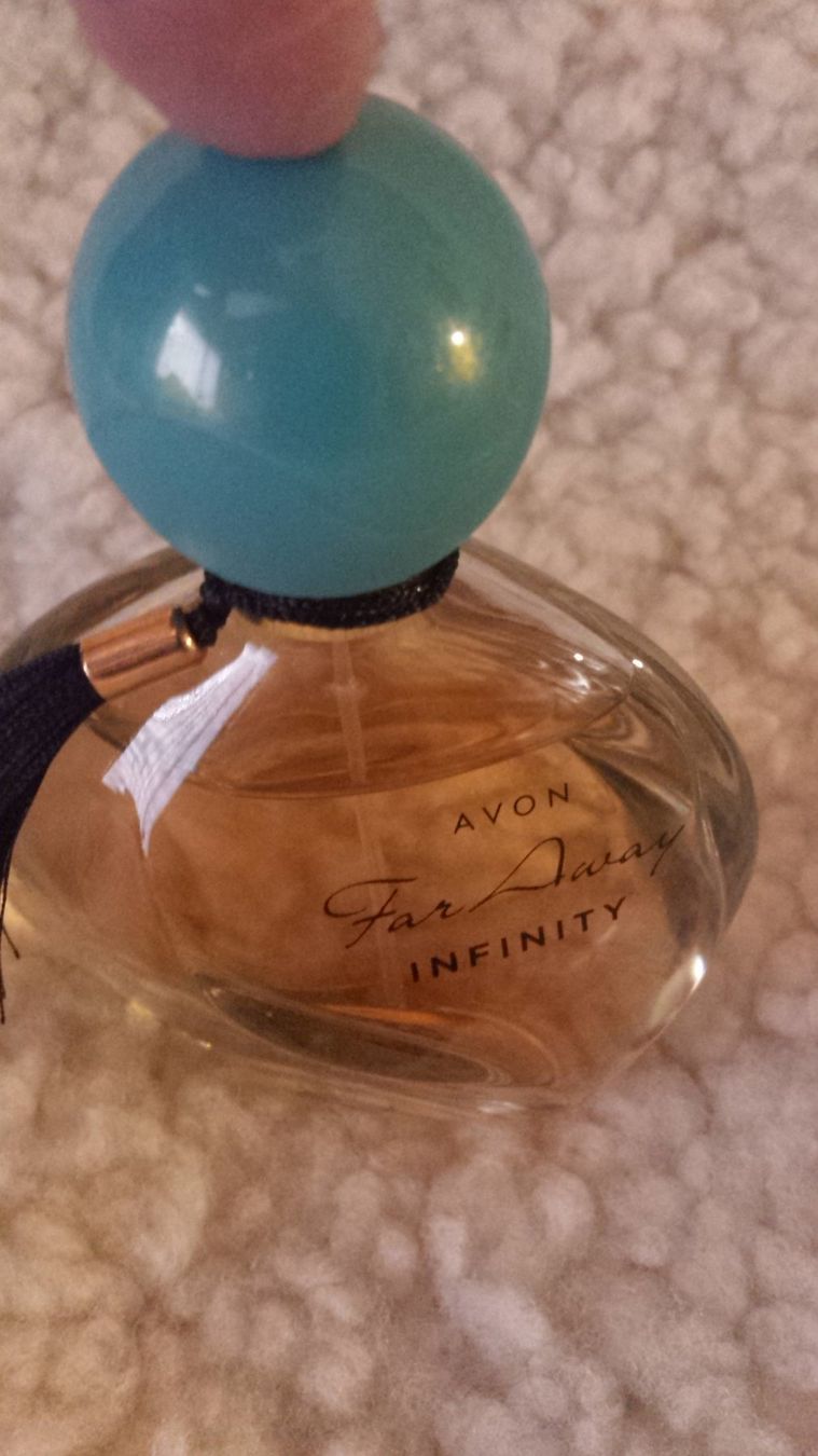 Profumi & Eau de Toilette: Avon Far Away Infinity EdP 50ml – Usato da Luzern venduto da Zimprich 2