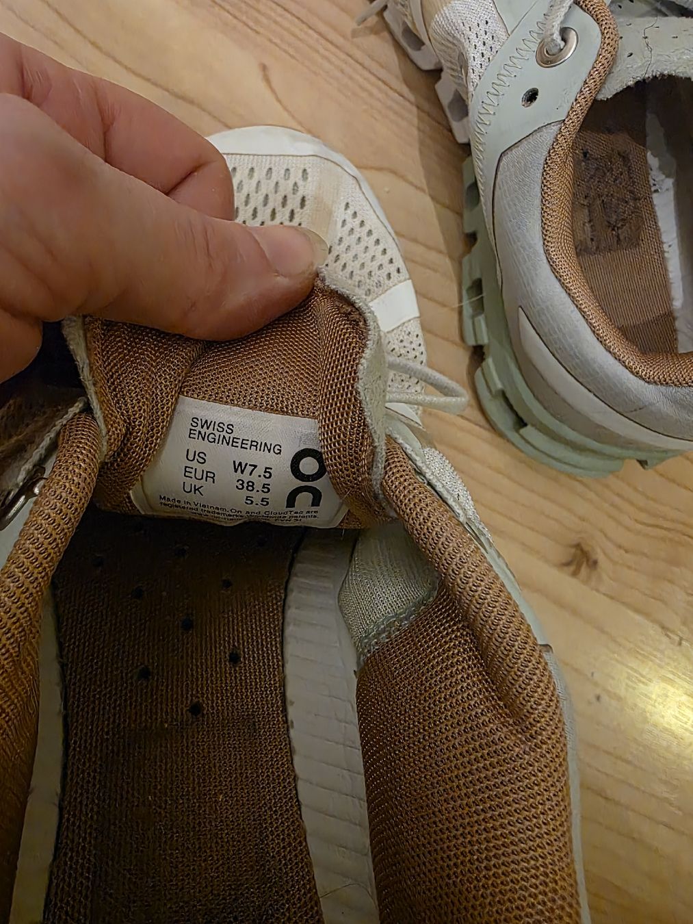 On Scarpe da uomo: ON CloudTec Grösse 38.5 – Usato da Kirchberg BE venduto da Baba845 3