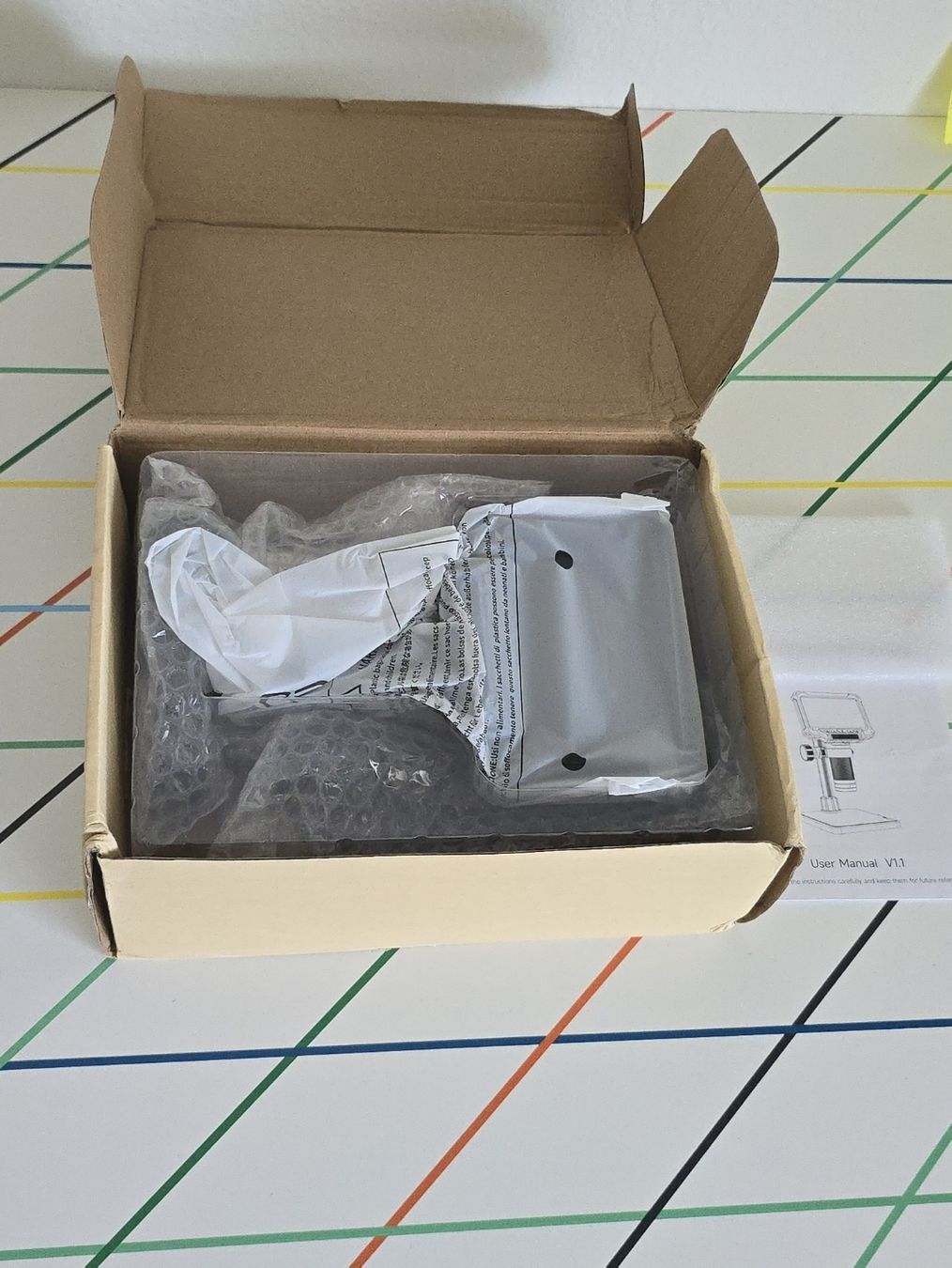 Mikroskopie: Digital Microscope with Screen and Stand, Black, Used – Neu und originalverpackt aus Zürich von dev_5brj 1