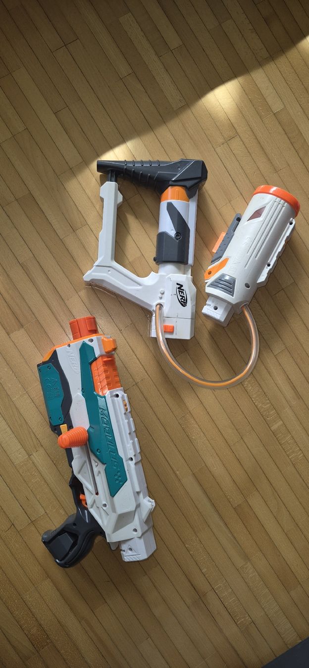 Nerf Giocattoli: Diverse Nerfs und ähnliches – Usato da Zürich venduto da Pentimento 6
