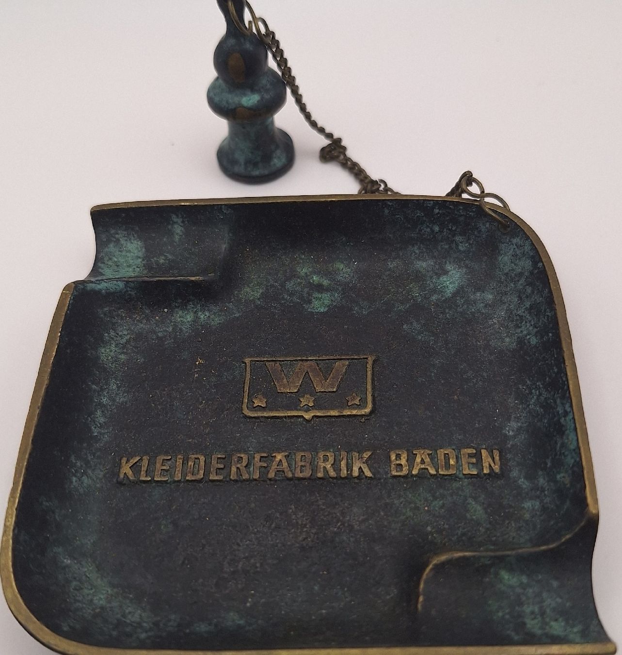 Documenti: Schale mit Aufschrift Kleiderfabrik Baden – Usato da Horw venduto da lee_mml6