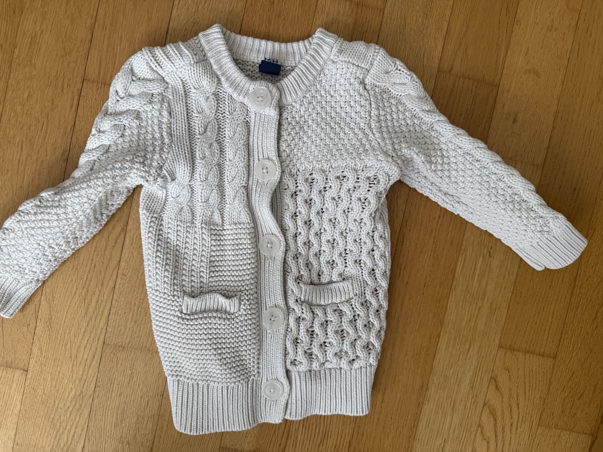 Gap Maglioni & Felpe: Strickjacke/Pullover Gap Gr. 86/92 – Usato da Zürich venduto da audrey_dri