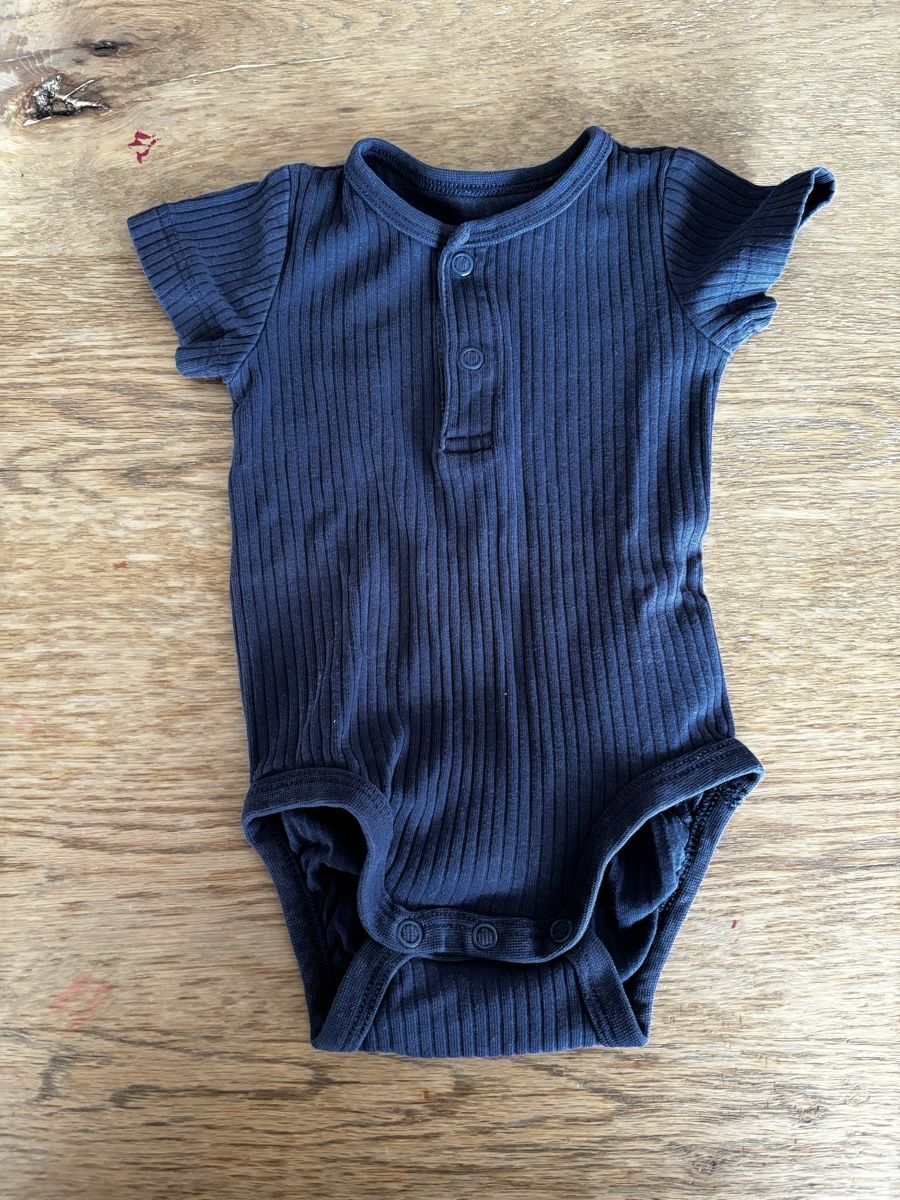 Lotti & Set di vestiti: Babykleider  – Usato da Ebikon venduto da ala_ycz5 2
