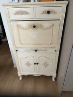 Schreibtisch Sekretär Creme Shabby Chic mit Gebrauchsspuren.