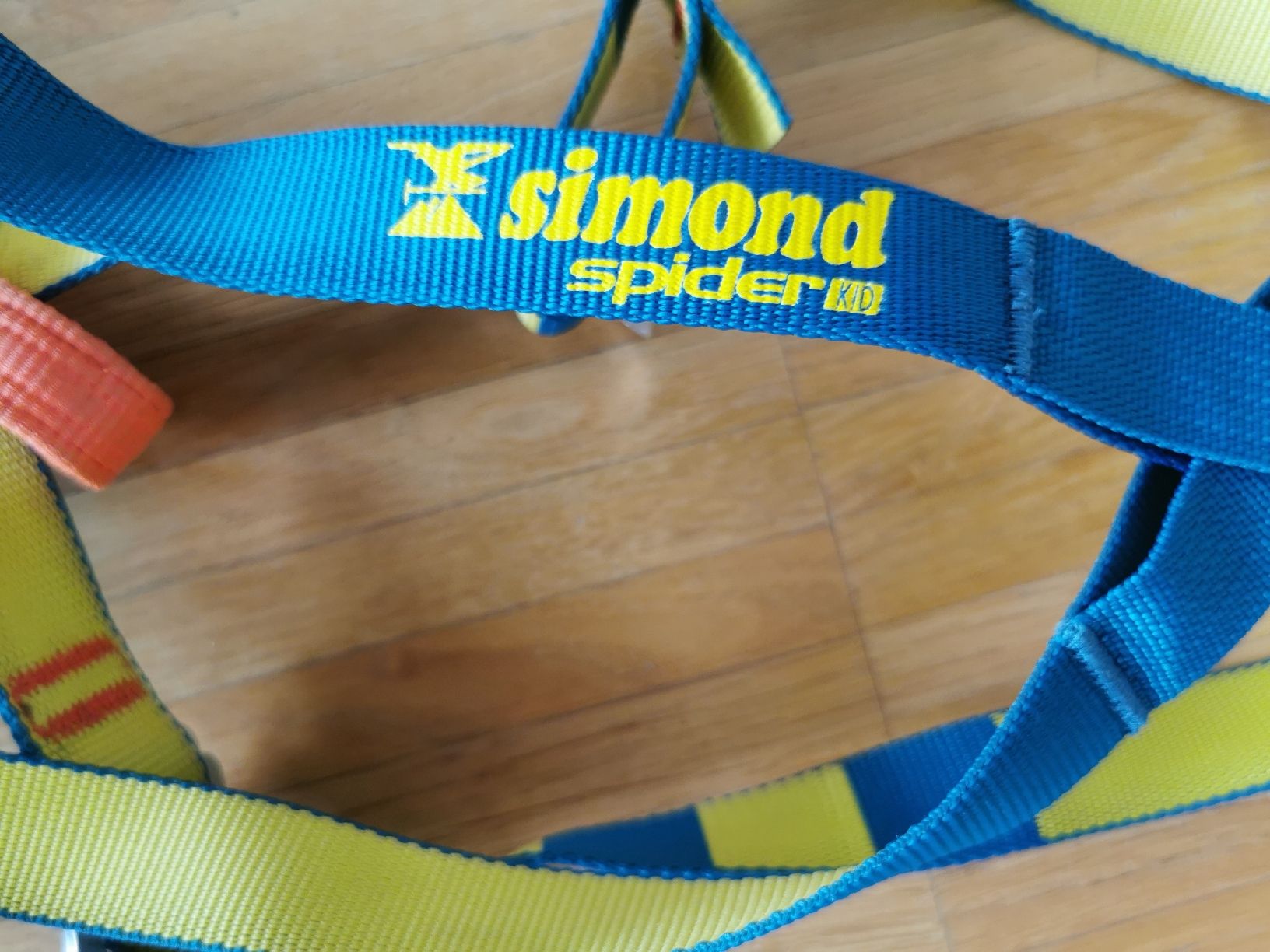 Attrezzatura da arrampicata: SIMOND Klettergurt Spider Kinder Komplettgurt – Usato da Zürich venduto da Michalr 3