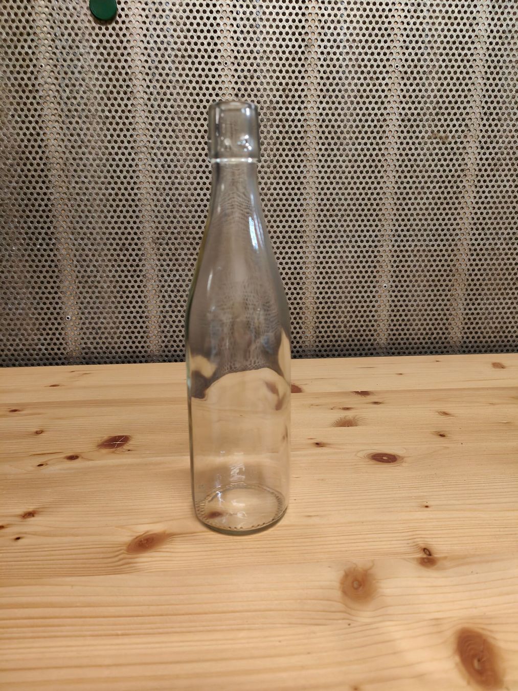 Altro in Stoviglie & Bicchieri: div. Glasflaschen  - ab CHF 1.- – Usato da Trimbach venduto da Tripoli_Trimbach 6