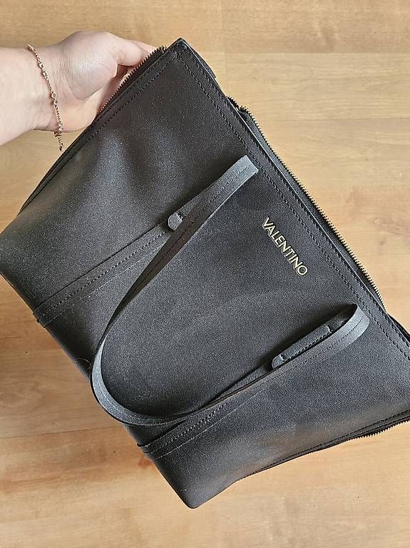 Borse da donna: valentino tasche schwarz – Usato da Kiesen venduto da Laura._