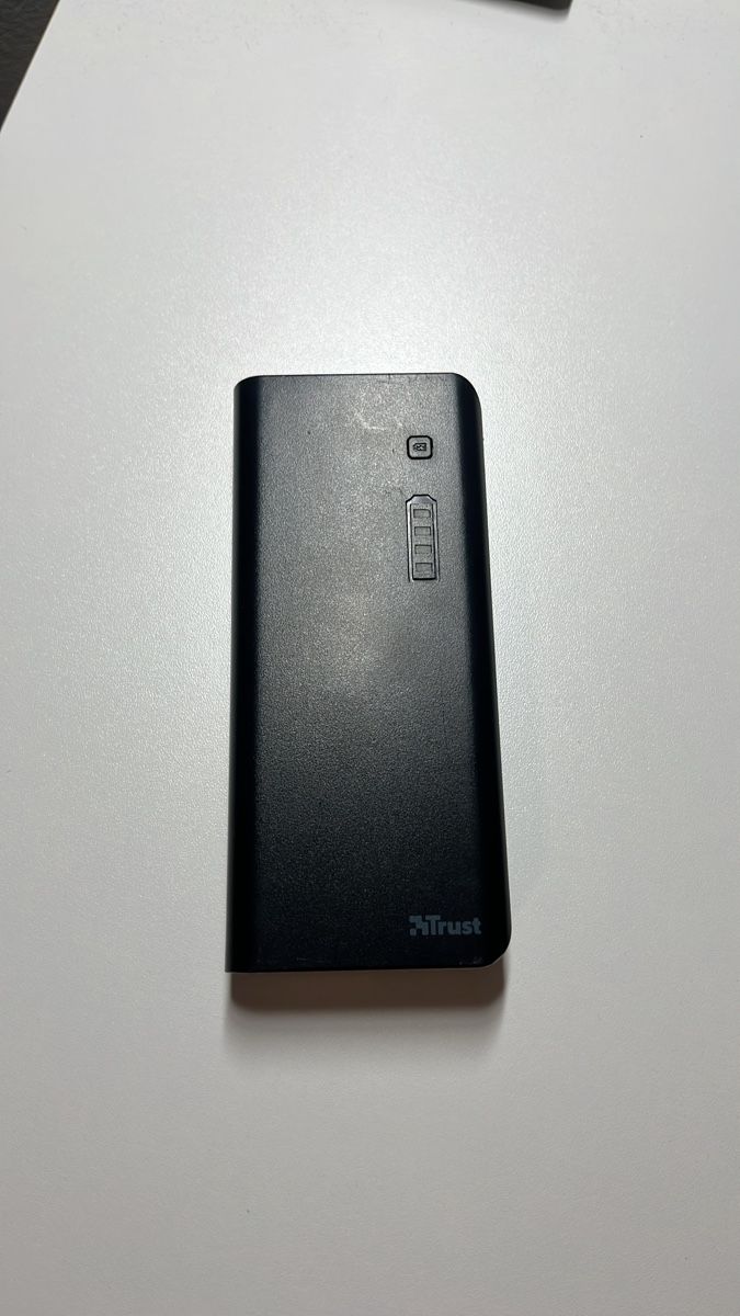 Akkus: Trust Powerbank 13'000 mAh – Gebraucht aus Wohlen AG von Eren_C