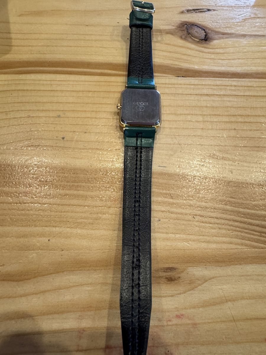 Gucci Orologi: Montre Gucci quartz – Usato da Erde venduto da CBarts 3