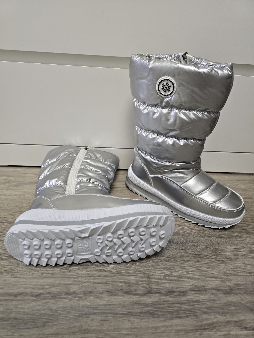 Chaussures femmes: Winterstiefel Gr. 40/41 – Neuf avec emballage d'origine à St.Peterzell par the2ndchance 1