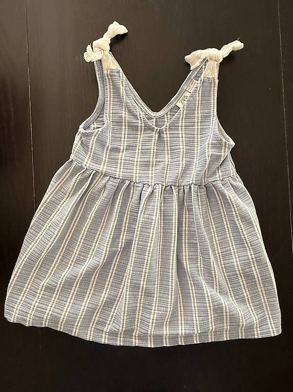 Robes et jupes: Sommerkleid Mädchen Grösse 98 – D'occasion à Sarmenstorf par cele_saxer7