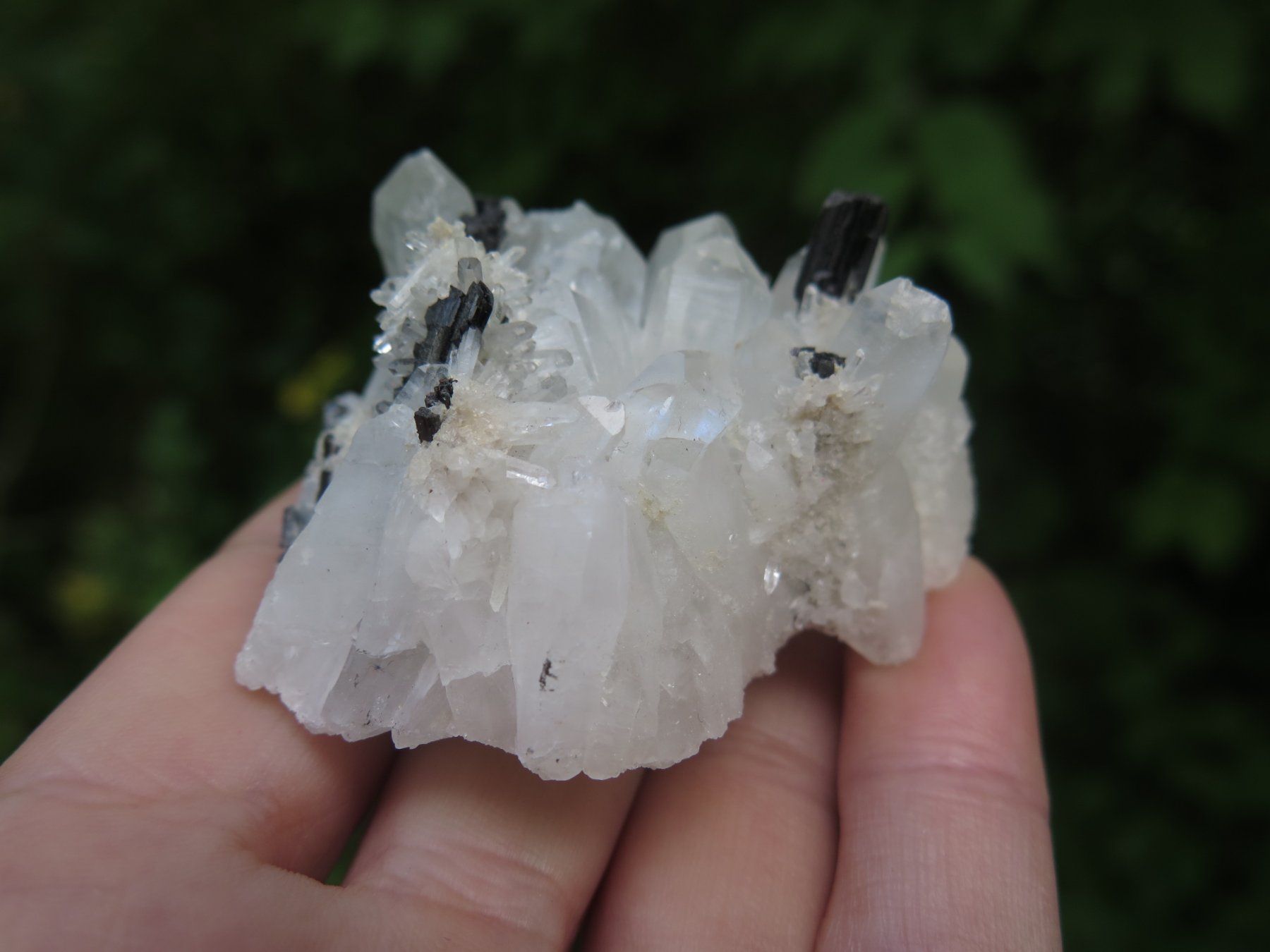 Mineralien & Heilsteine: Bergkristall mit Hübnerit – Gebraucht aus Schaffhausen von Yamakana51L8736OQ8 2