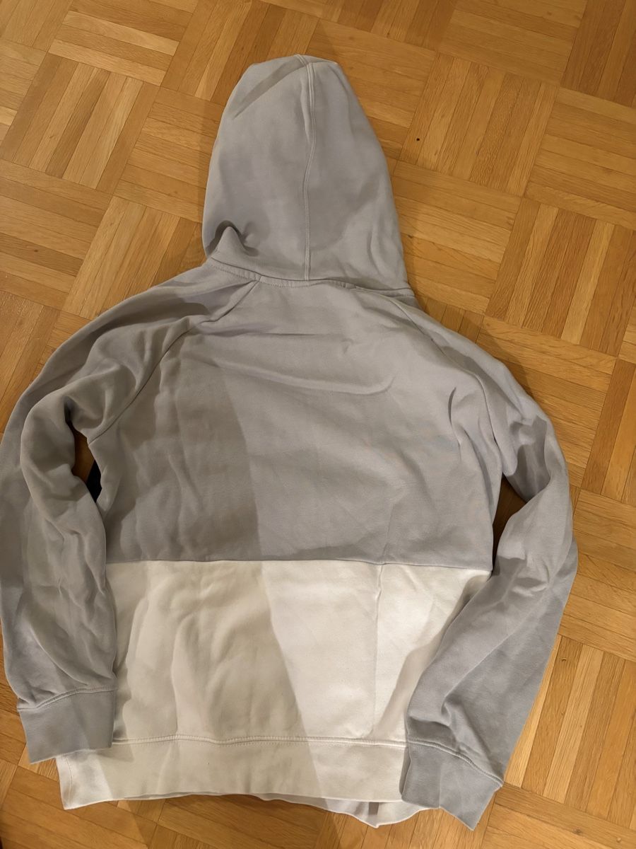 Maglioni & Felpe: Nike Hoody Größe 158-170 – Usato da Gossau SG venduto da Dobby1974 2