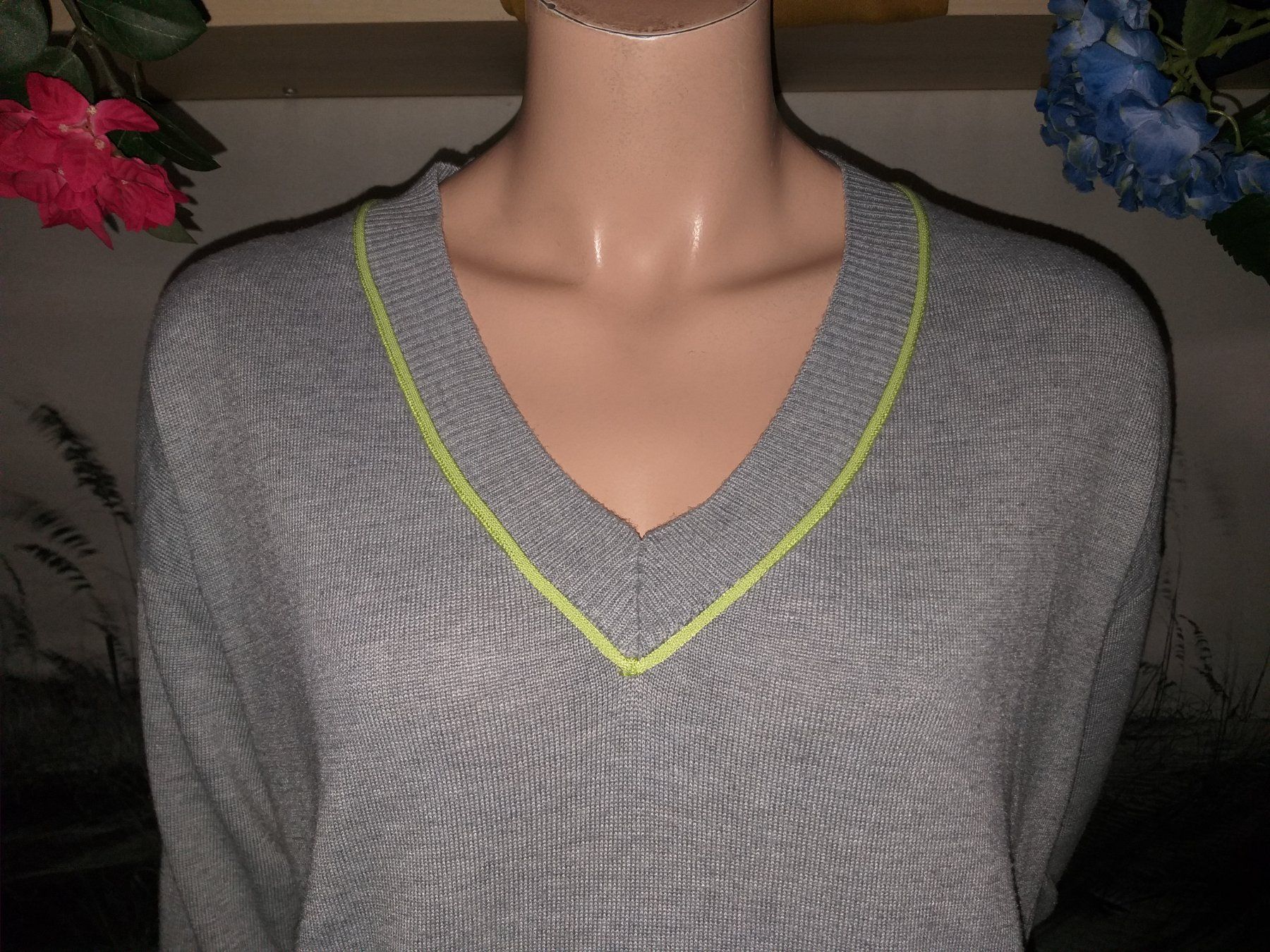 Guess Maglioni & Felpe: GUESS Pullover taille / Grosse S – Usato da Cossonay-ville venduto da Super-Price-Quality 1