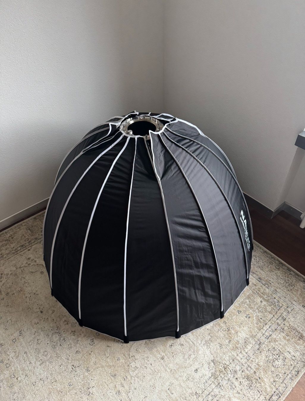 Flash: Nanlite Parabolische Softbox 120cm – Usato da Kilchberg ZH venduto da Torch2 2