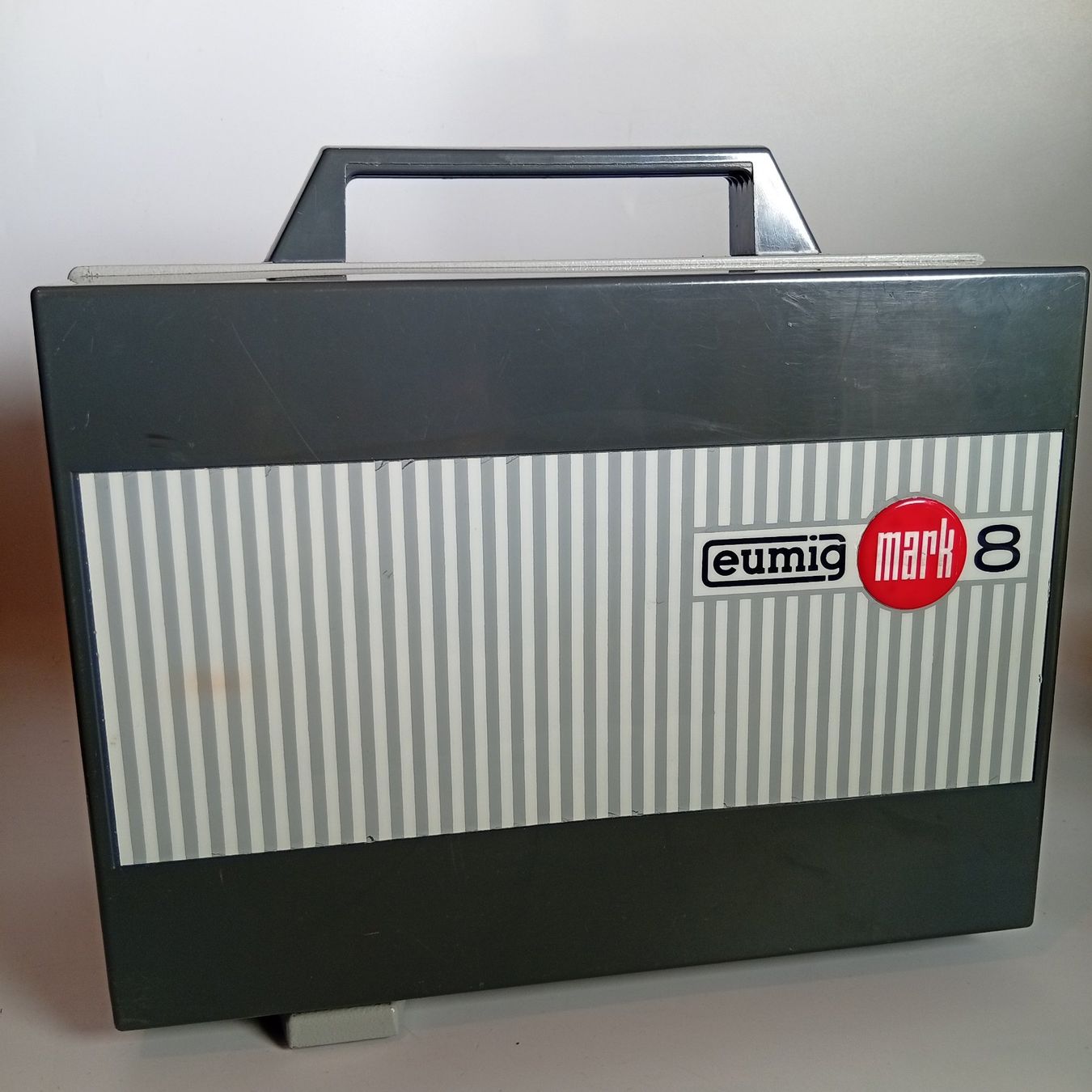 Eumig Proiettori: projecteur super 8 / 8mm Eumig Mark 8 – Usato da Biel-Bienne venduto da monsieur_jelmoli 1
