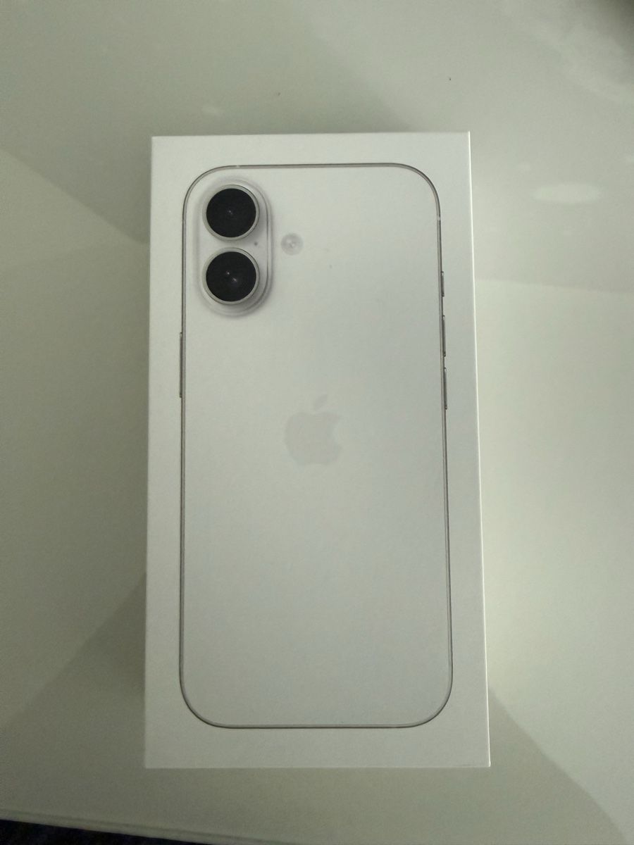 Apple Telefoni cellulari / Smartphones: iPhone 17 256 GB Neue Weiss  – Nuovo e nell'imballaggio originale da Zürich venduto da MarciaBraz