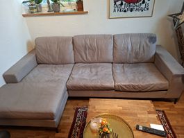Ecksofa Leder grau mit Gebrauchsspuren und Flecken 