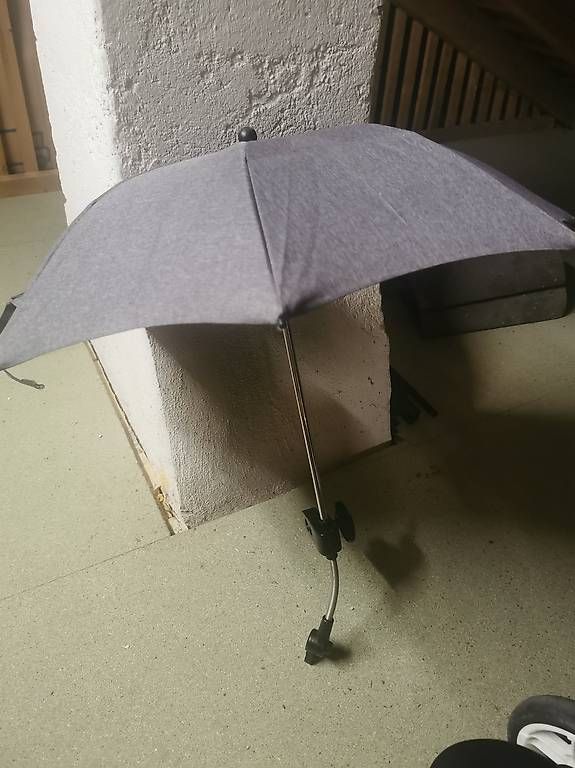 Ombrelloni: Schirm für Kinderwagen  – Usato da Kloten venduto da preshie