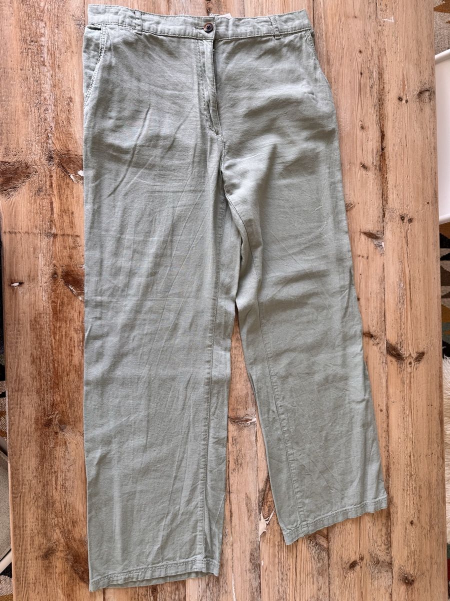 H&M Hosen: Khakifarbene Leinenhose, Gr L – Gebraucht aus Egg b. Zürich von Kompass03