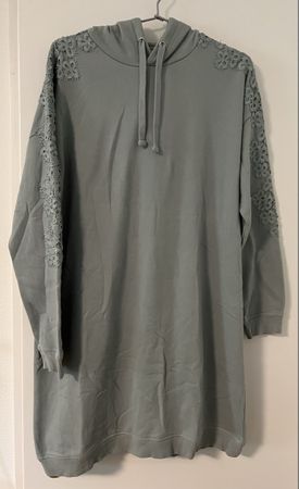 Hoodie-Kleid mit Spitze, Gr. M, elegant, leger