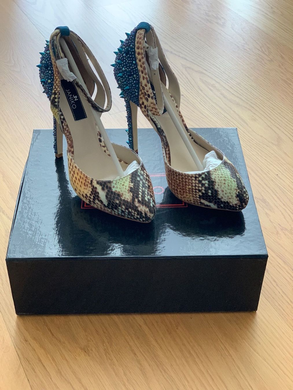 Damenschuhe: JANIKO Annabelle High Heel Pumps, Gr. 37 – Gebraucht aus Niederhasli von Mfallegger