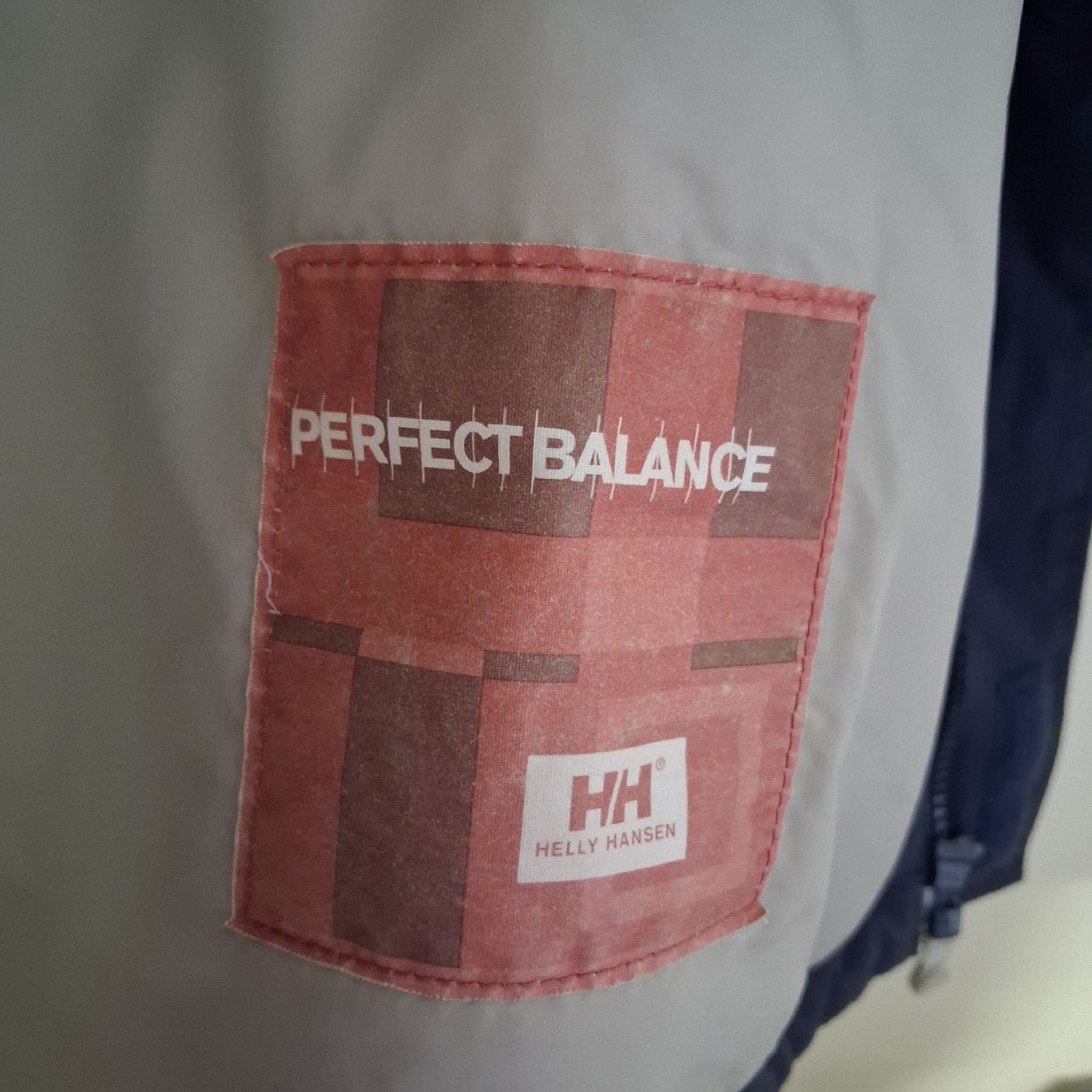 Helly Hansen Giacche: Helly Hansen winter blue jacket XL men – Nuovo (secondo la descrizione) da Wil SG venduto da tre_g2l7 2
