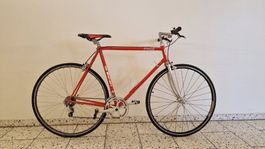 Rotes Vintage Rennvelo Bianchi, guter Zustand!