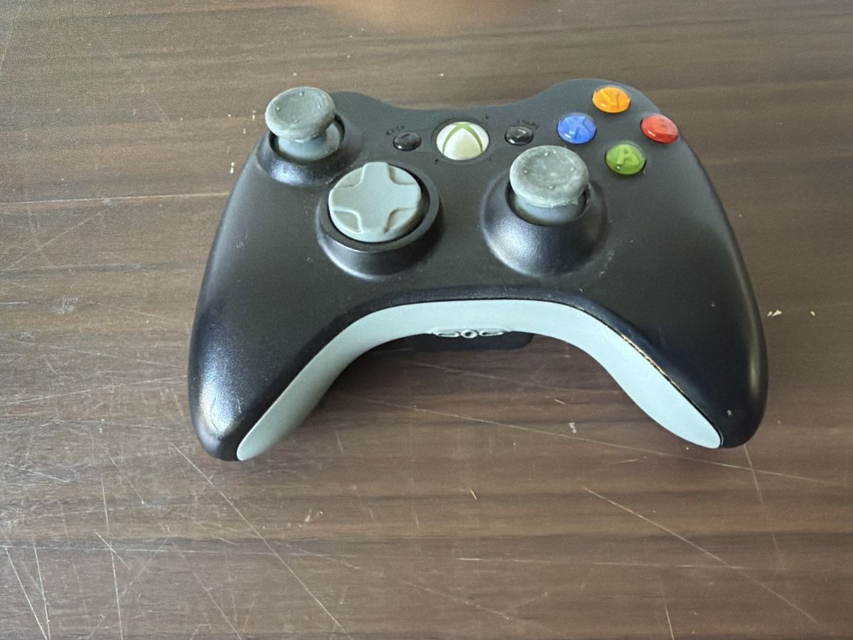 Microsoft Konsolen: Xbox 360 grosse Paket  – Gebraucht aus Arisdorf von comestibles 1