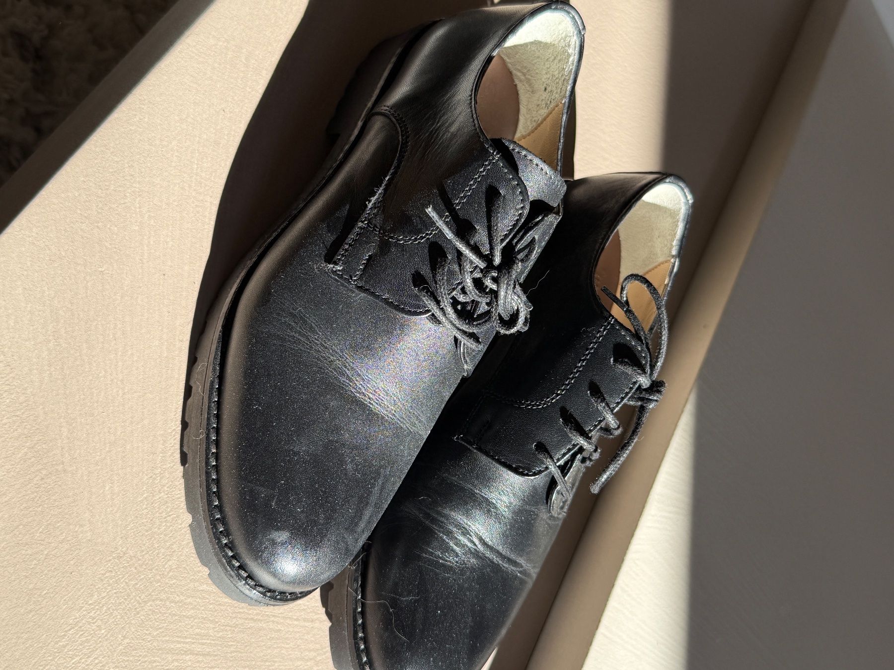 Scarpe da donna: Derbies chaussures – Usato da Broc venduto da zai_9jlg