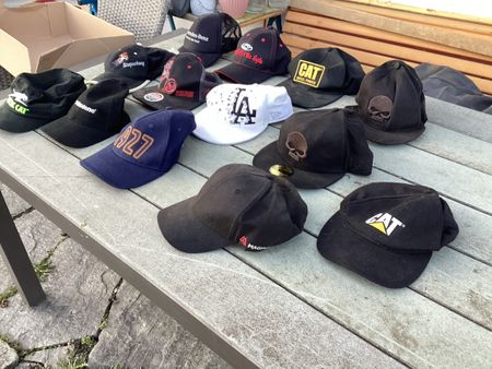 Caps verschiedene