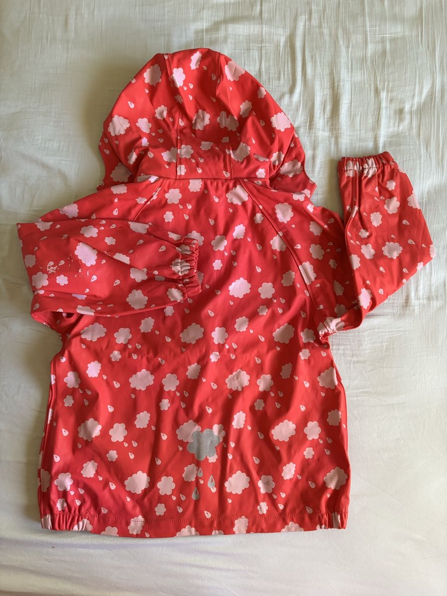 Lotti & Set di vestiti: Regenanzug Gr.116-122 – Usato da Effretikon venduto da evezh 1