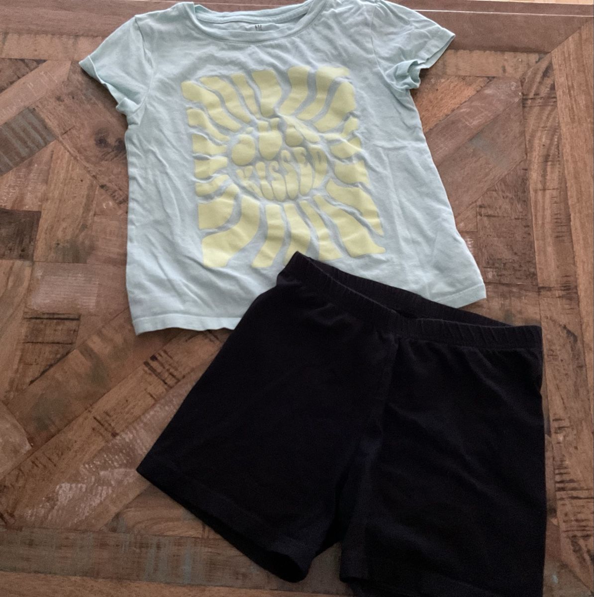 Lotti & Set di vestiti: 12 Stück Sommer Kleiderpaket Gr. 146 – Usato da Bachenbülach venduto da Sybeco 7