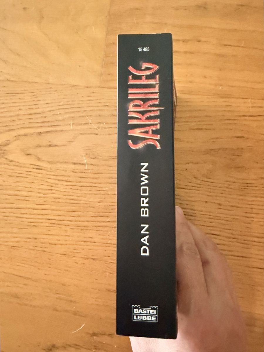 Libri: DAN BROWN: Sakrieg - The Da Vinci Code Roman  – Usato da Hünenberg venduto da Paddels 1