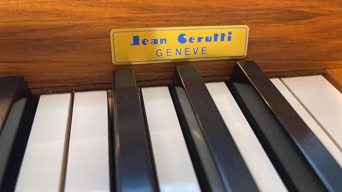 Musikinstrumente: Klavier – Gebraucht aus Bolligen von charlie1710