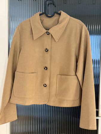 Jaquette beige suédine 