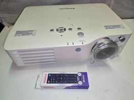 Panasonic Beamer PT-AX100E