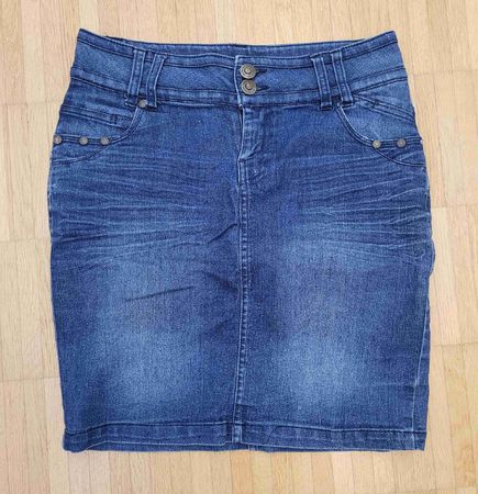 61. Jupe en jean Ellen Amber - Taille .36