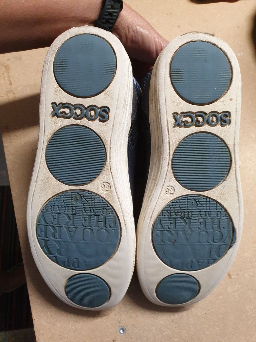 Scarpe per ragazze: SOCCX Turnschuhe Gr. 36 Leder – Usato da Killwangen venduto da KIANA08 3