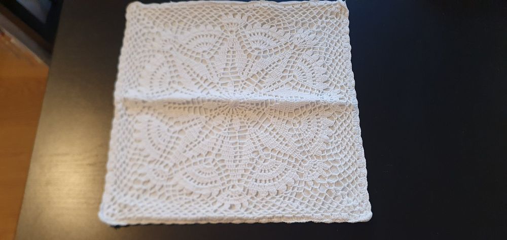 Federa Per Cuscino Matches21: 40x40 Cm, Bianco Con Bordo All'Uncinetto, Stile Rustico, Chiusura Lampo - 2
