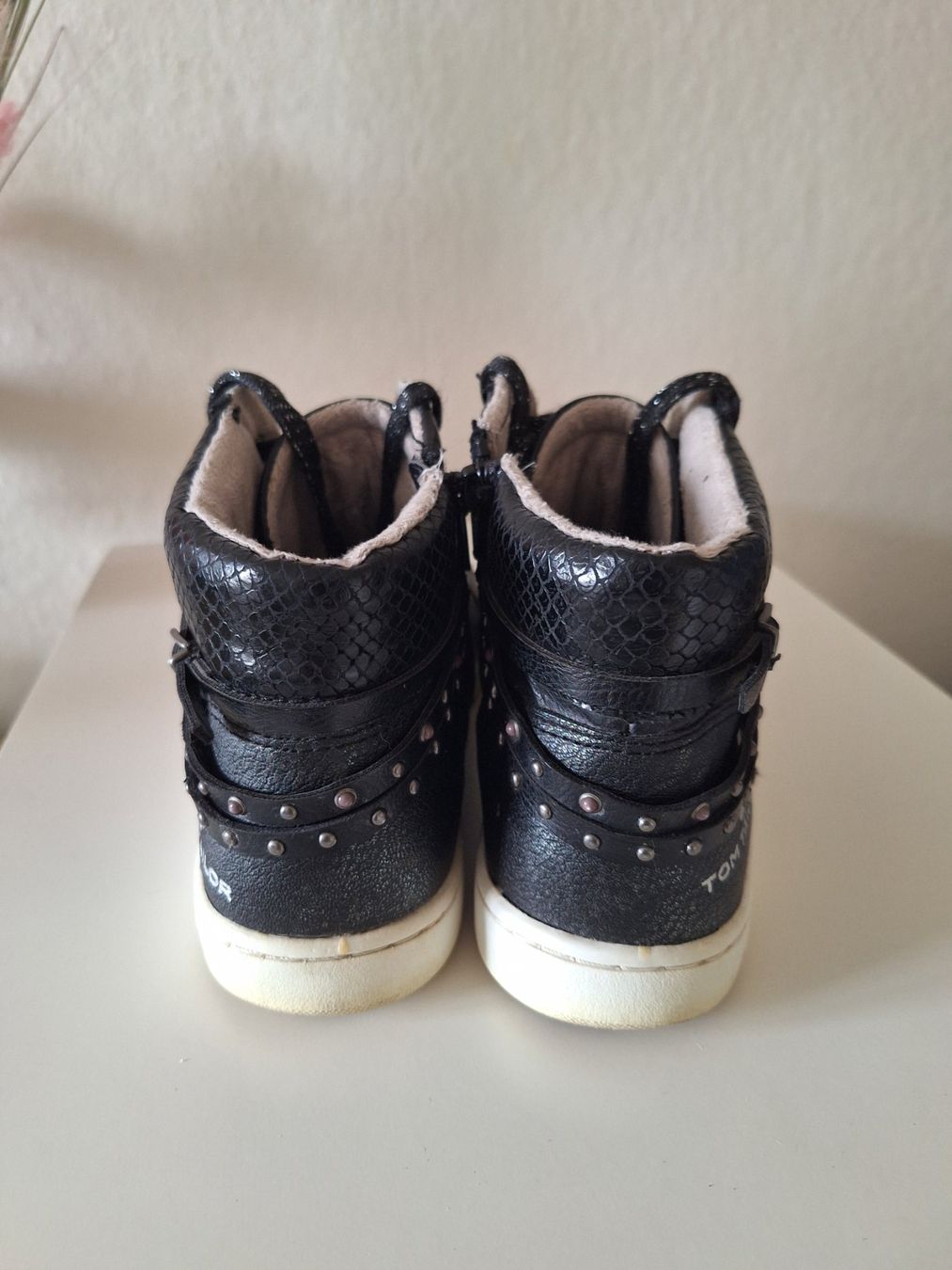 Tom Tailor Scarpe da donna: Tom Tailor Winter-Boots, Gr. 38, Schwarz – Usato da Worb venduto da nfsolutions 2