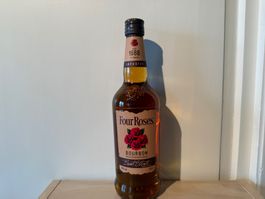 1 Flasche Four Roses Kentucky Straight Bourbon Whisky 40%...