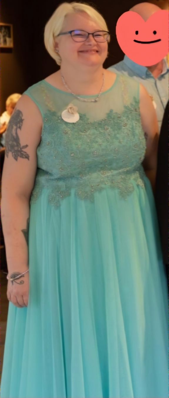 Vestiti: Mint farbiges Festkleid xxxl – Usato da Wittenbach venduto da Handfest 2