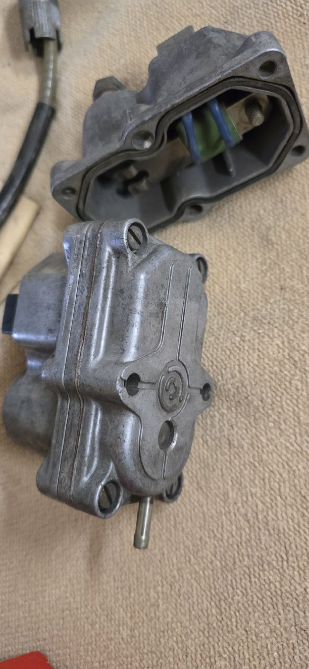 Audi Tutti pezzi di ricambio auto: Audi 80/81/85/90/100 – Usato da Rickenbach Sulz venduto da AE_BI 3