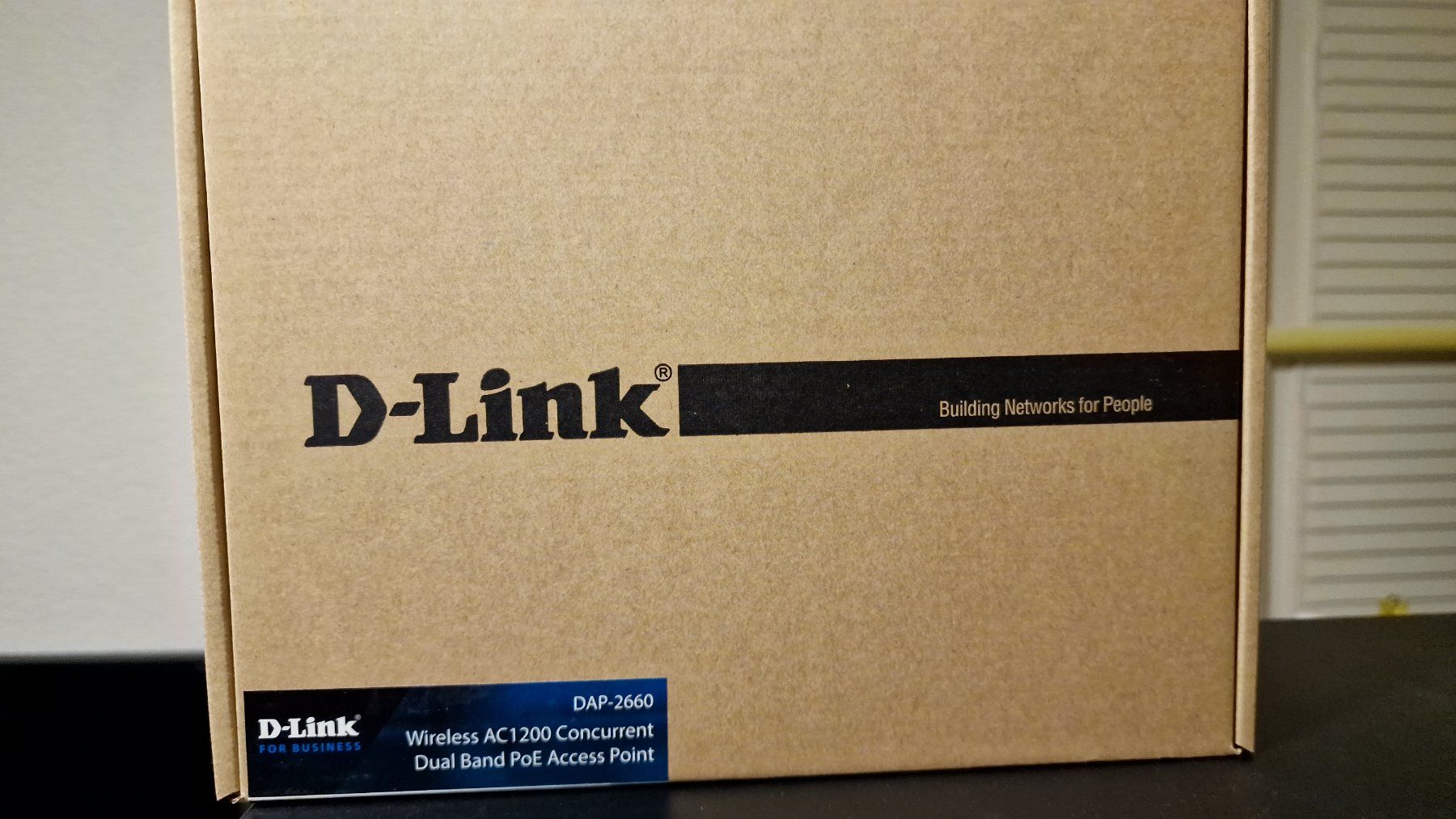 Dlink WiFi: D-Link DAP-2660 Wireless AC1200 – Nuovo e nell'imballaggio originale da Matran venduto da arom786